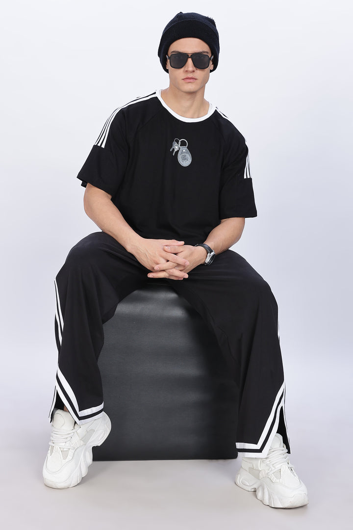 Grey Keychain: Black Oversized T-shirt