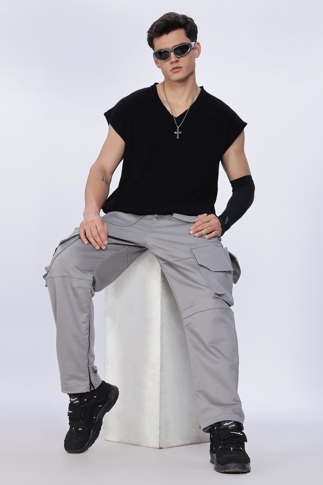 Superior Baggy Grey Cargo Pants
