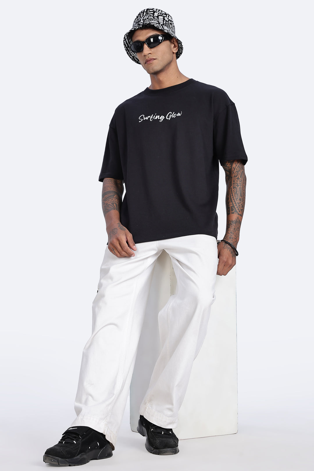 Surfing Glow: Black Oversized tshirt