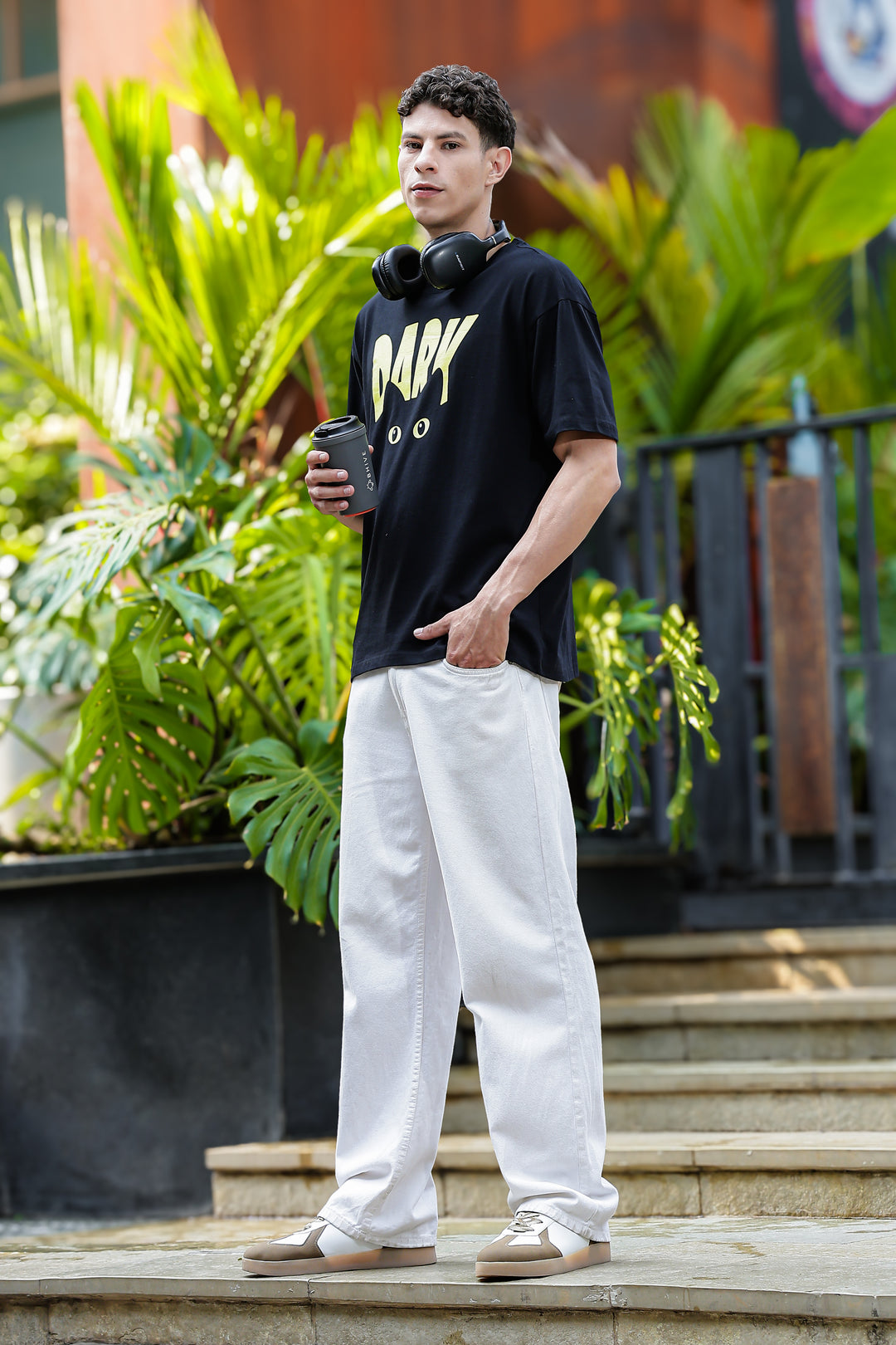 Dark: Oversized T-shirt