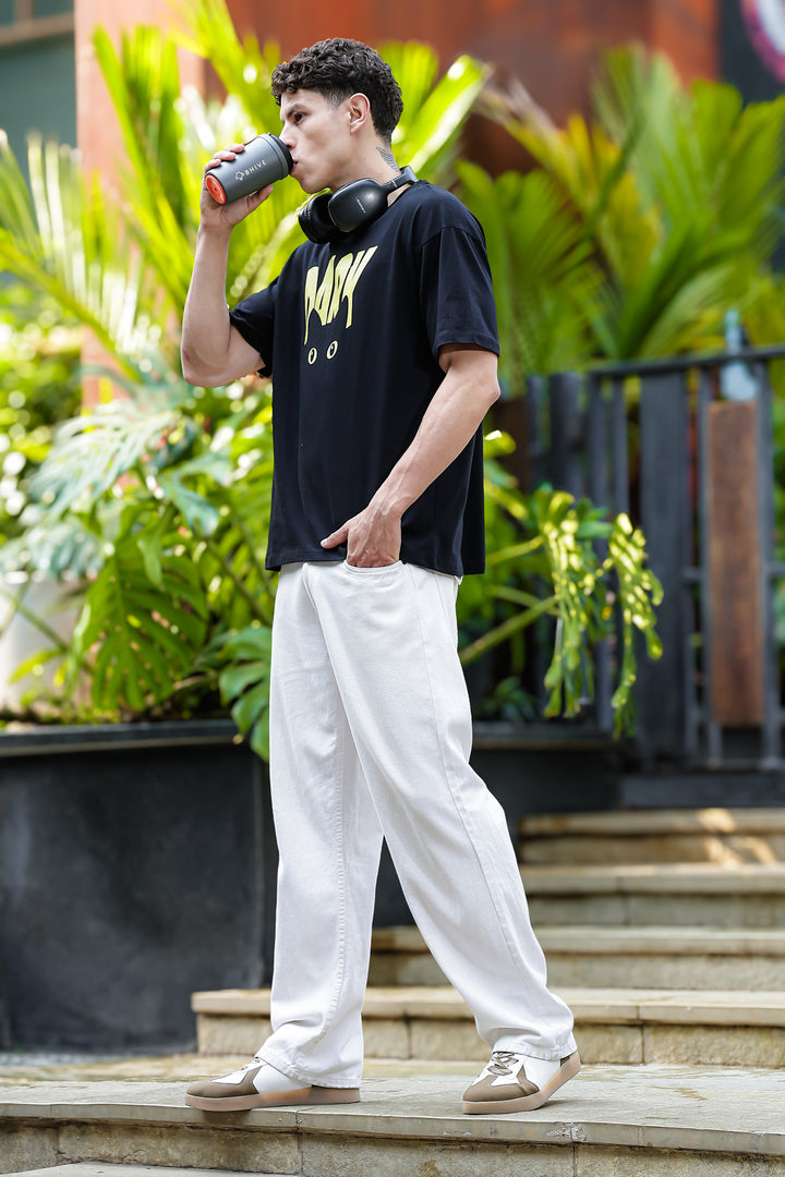 Dark: Oversized T-shirt