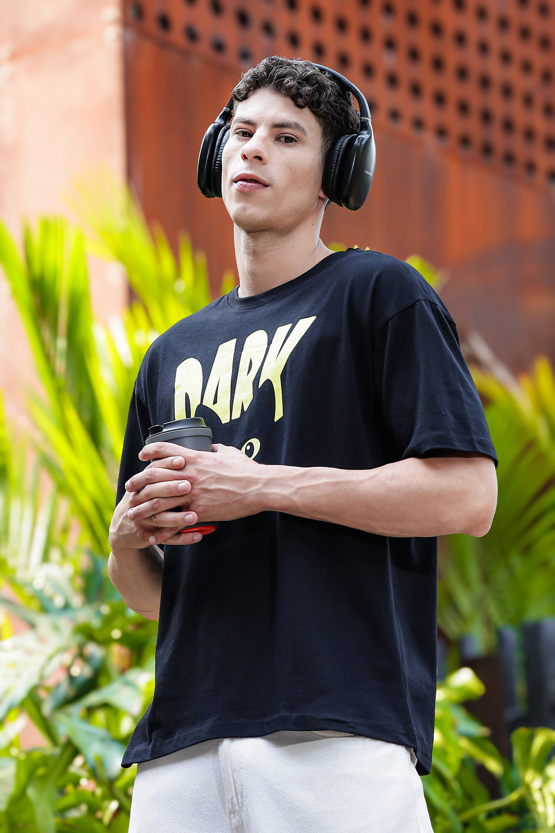 Dark: Oversized T-shirt