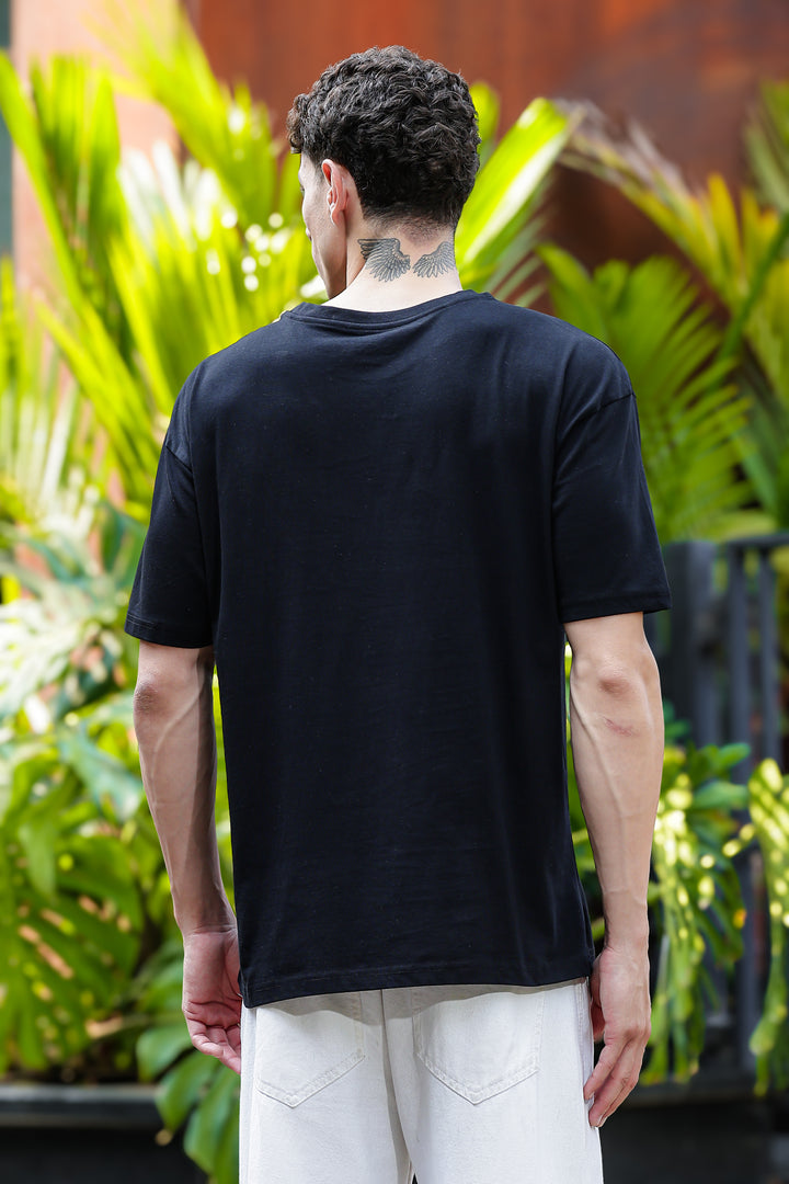 Dark: Oversized T-shirt