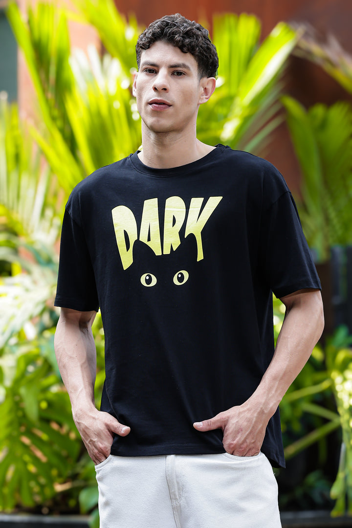 Dark: Oversized T-shirt