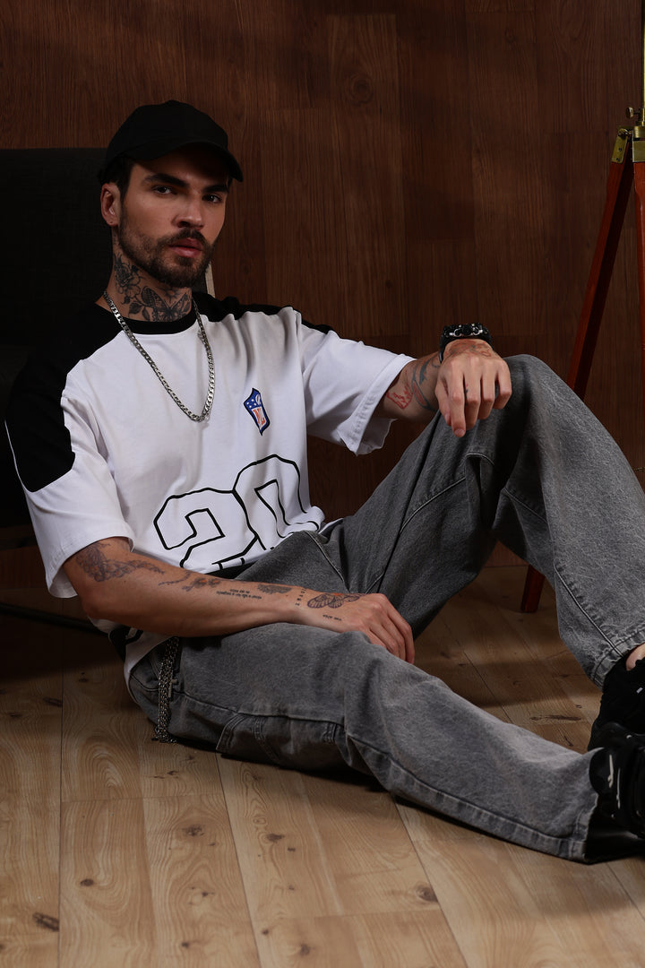 NFL: Black & White Oversized T-shirt