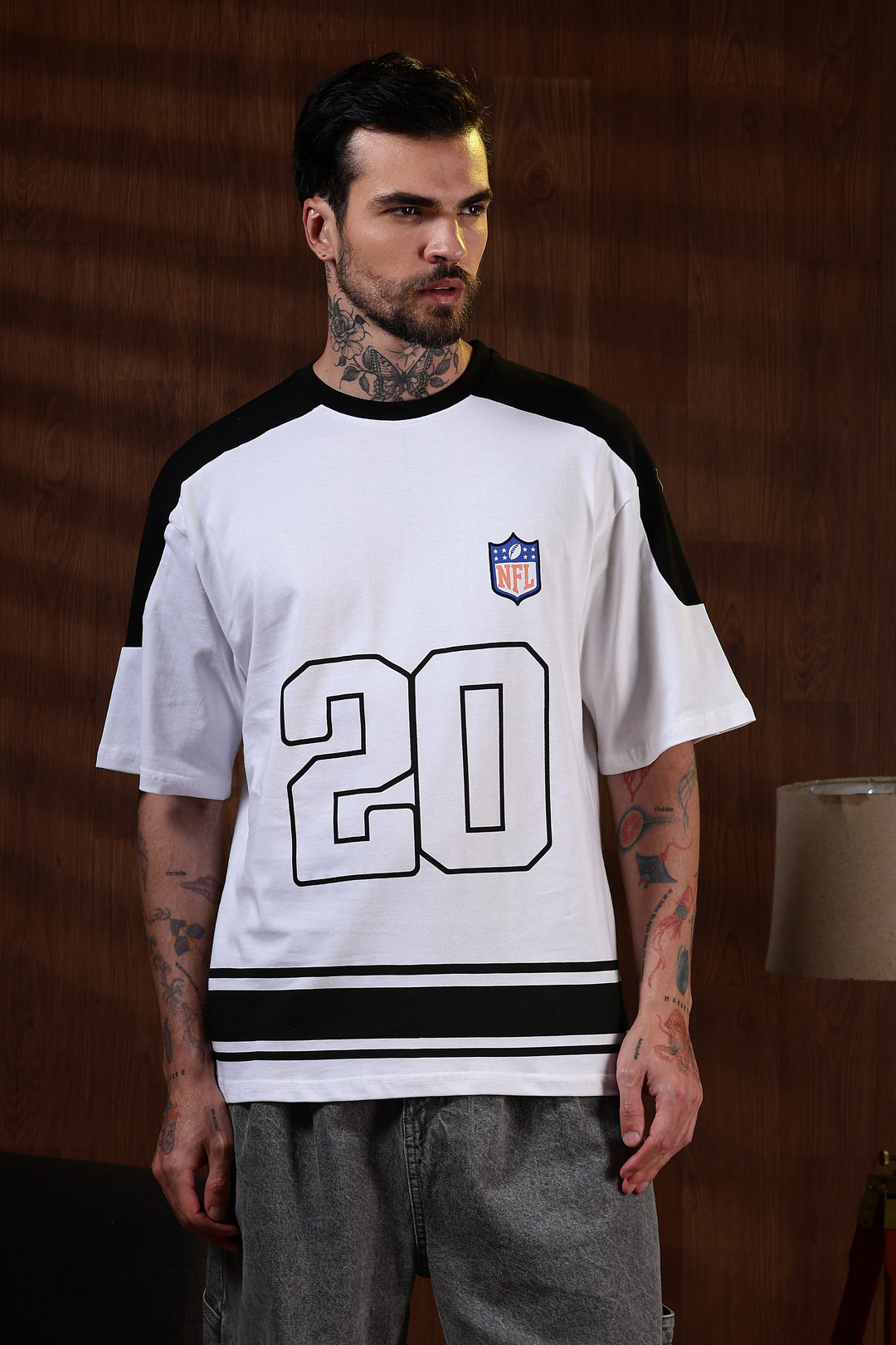 NFL: Black & White Oversized T-shirt
