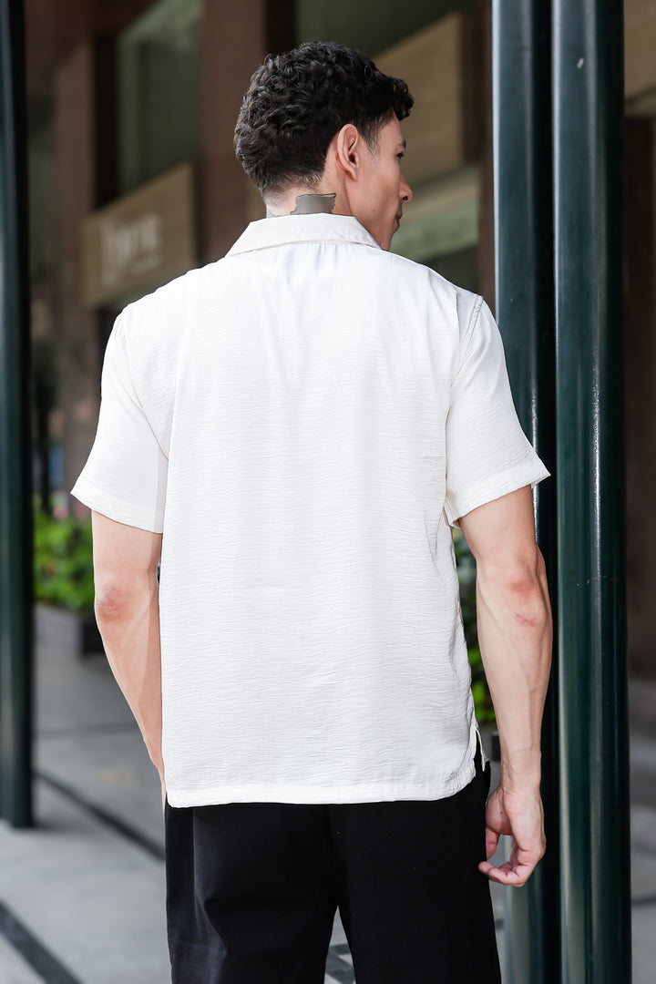 Sacred lotus : Embroidery Textured Fabric Cuban Shirt
