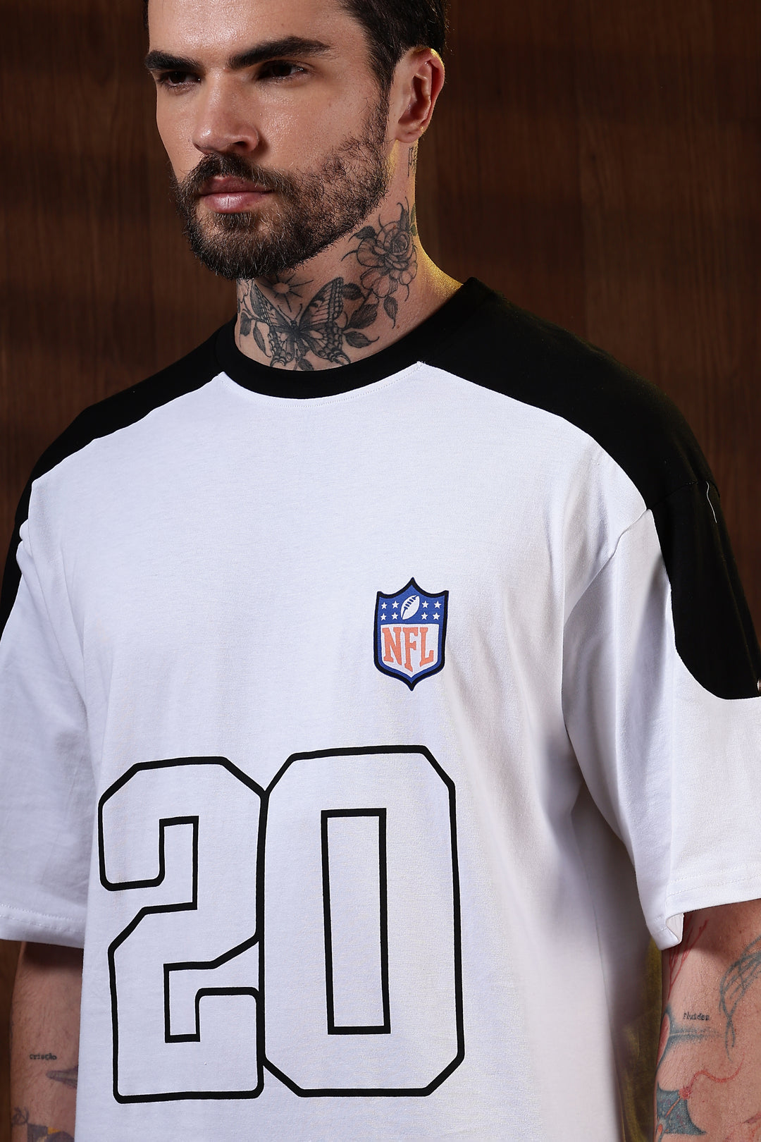NFL: Black & White Oversized T-shirt