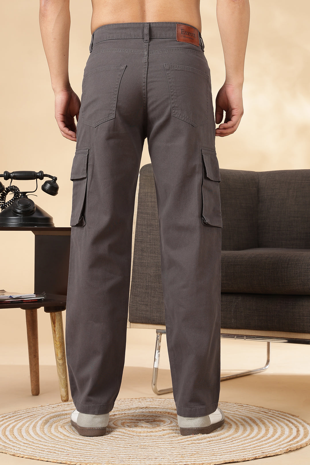 Essentials : Grey Cargo Pants