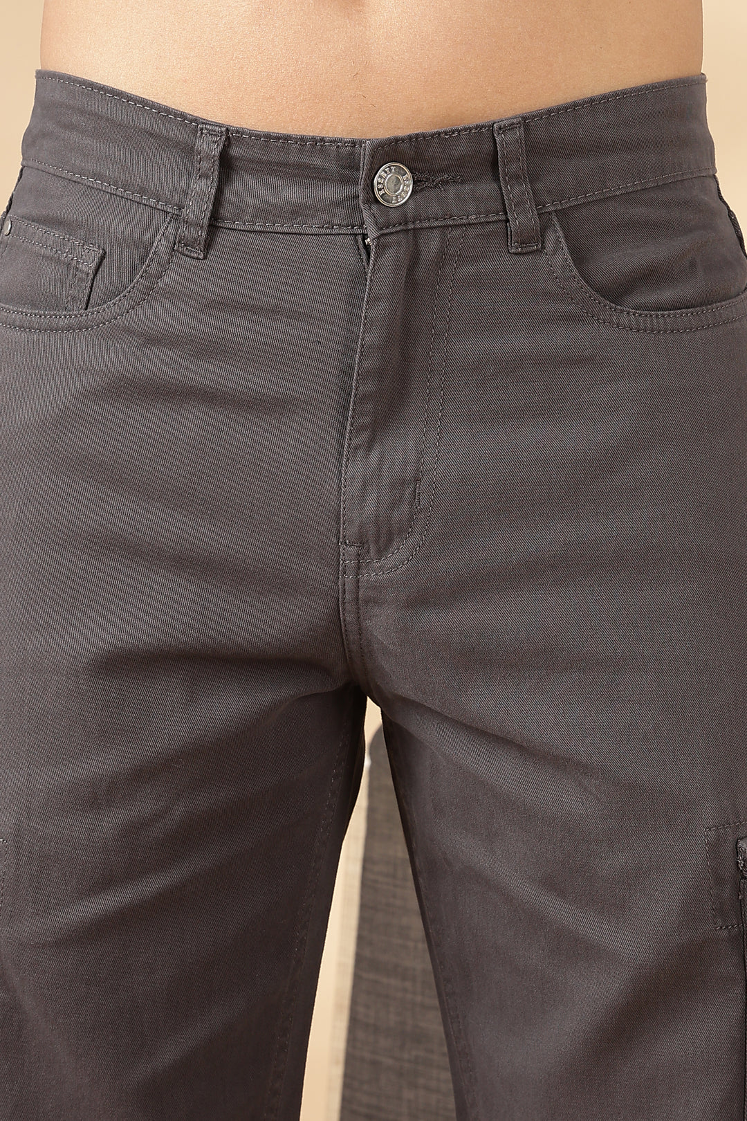 Essentials : Grey Cargo Pants