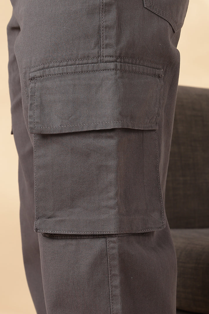 Essentials : Grey Cargo Pants