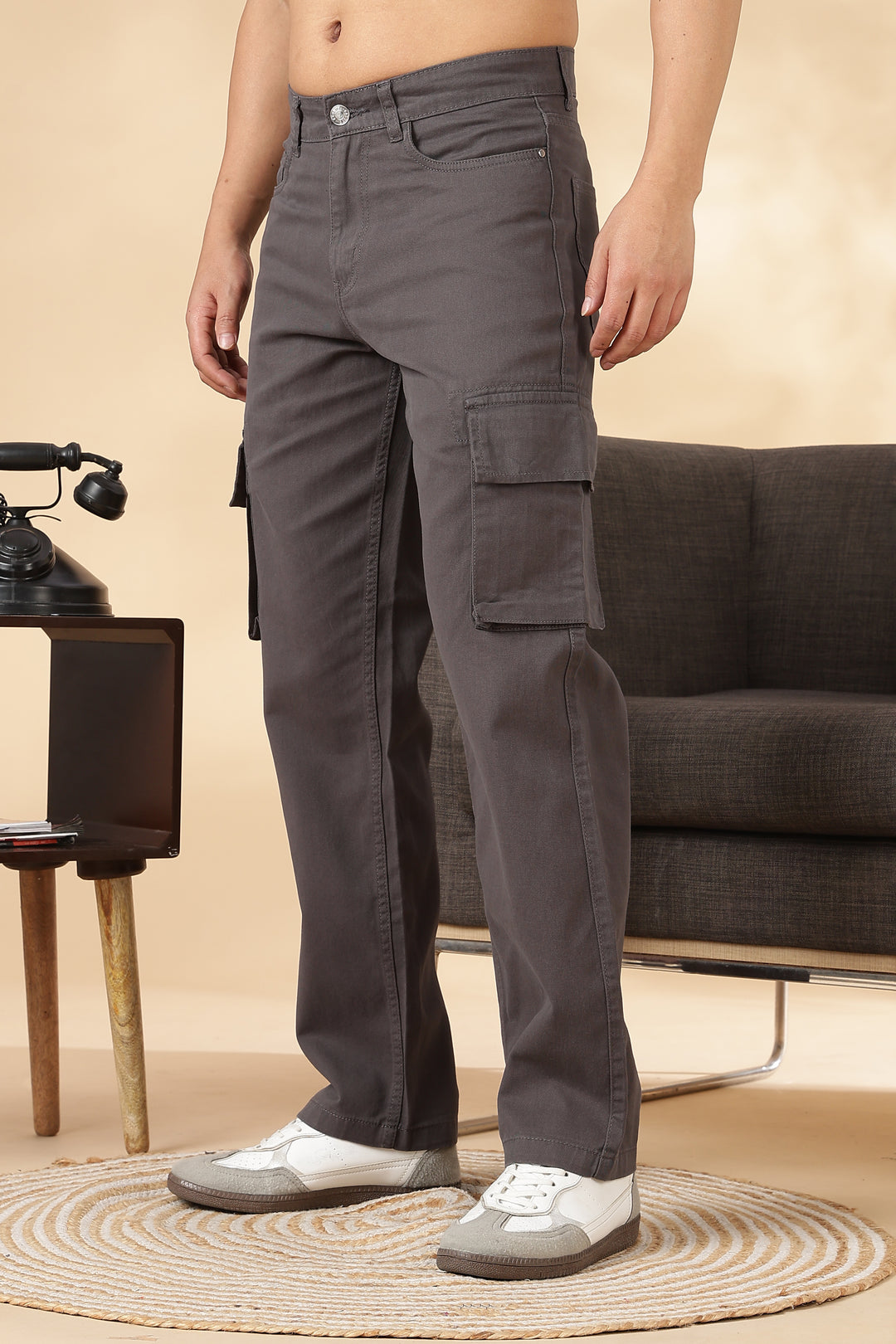 Essentials : Grey Cargo Pants