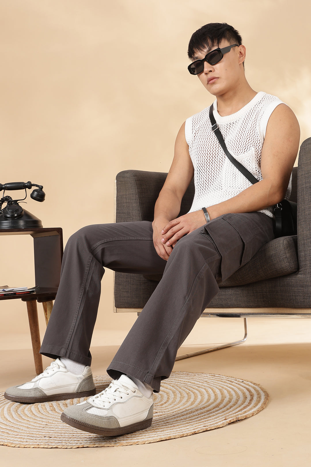 Essentials : Grey Cargo Pants