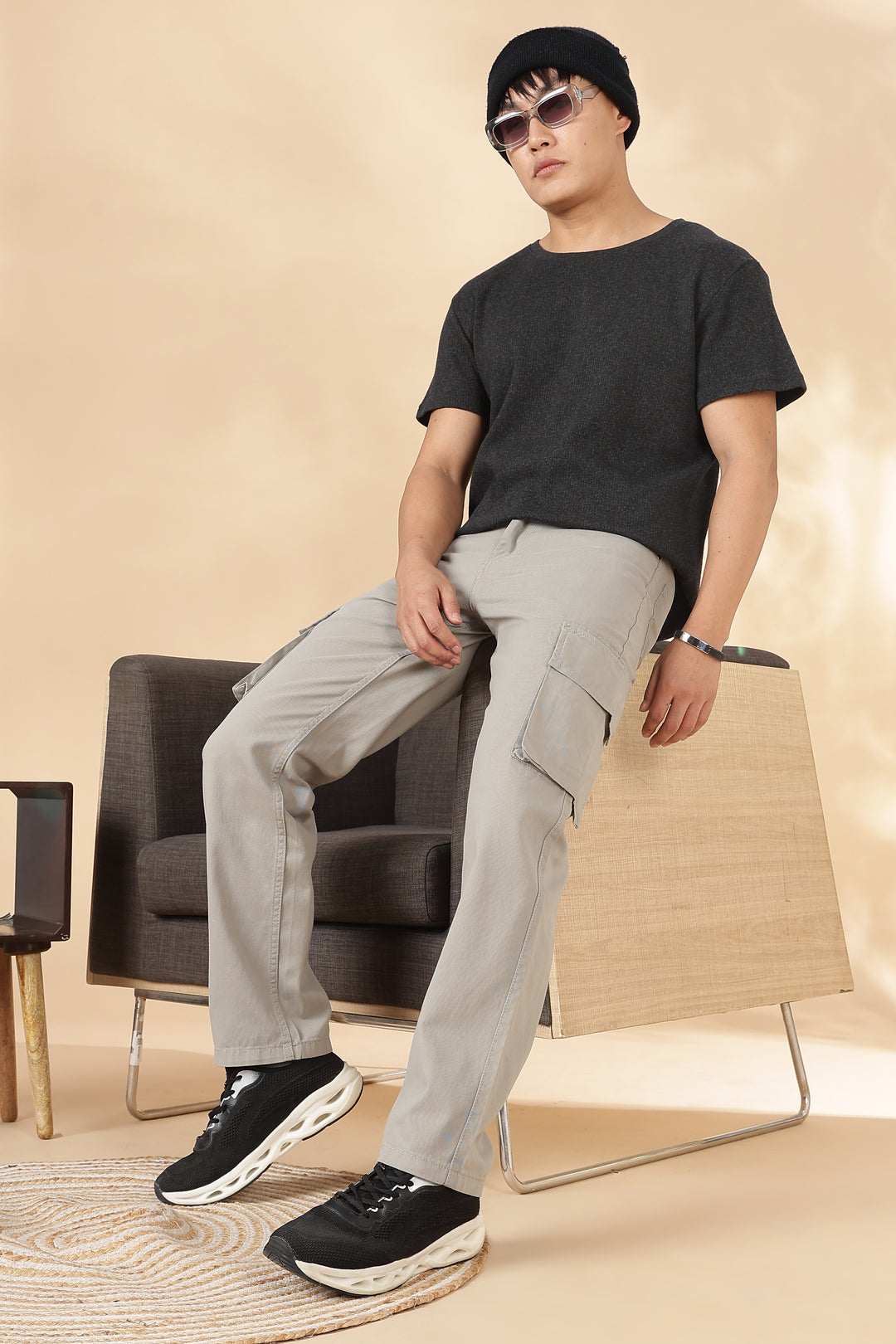 Essentials : Cream Cargo Pants
