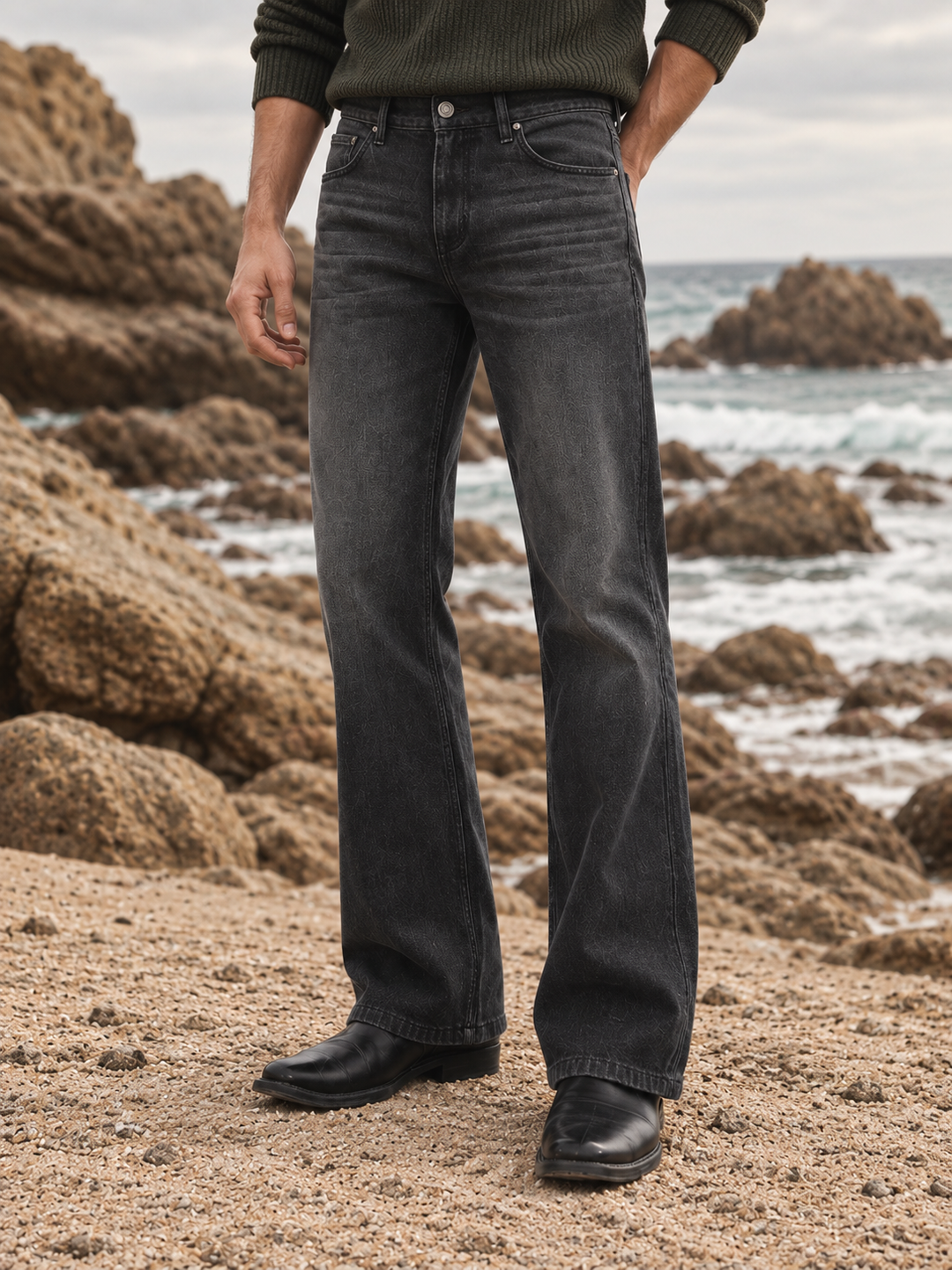 Bootcut : Black Washed Jeans