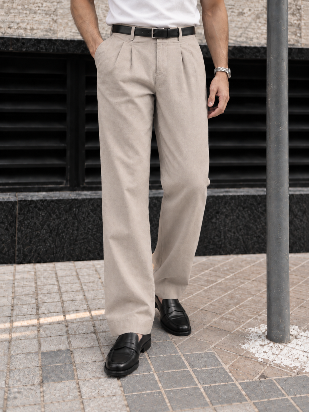 Linen : Pleated Beige Baggy Trousers