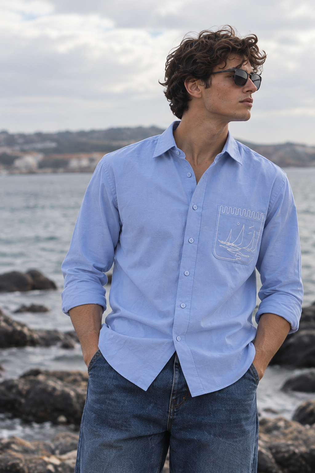 Pocket Yacht Embroidery : Linen Blue Shirt