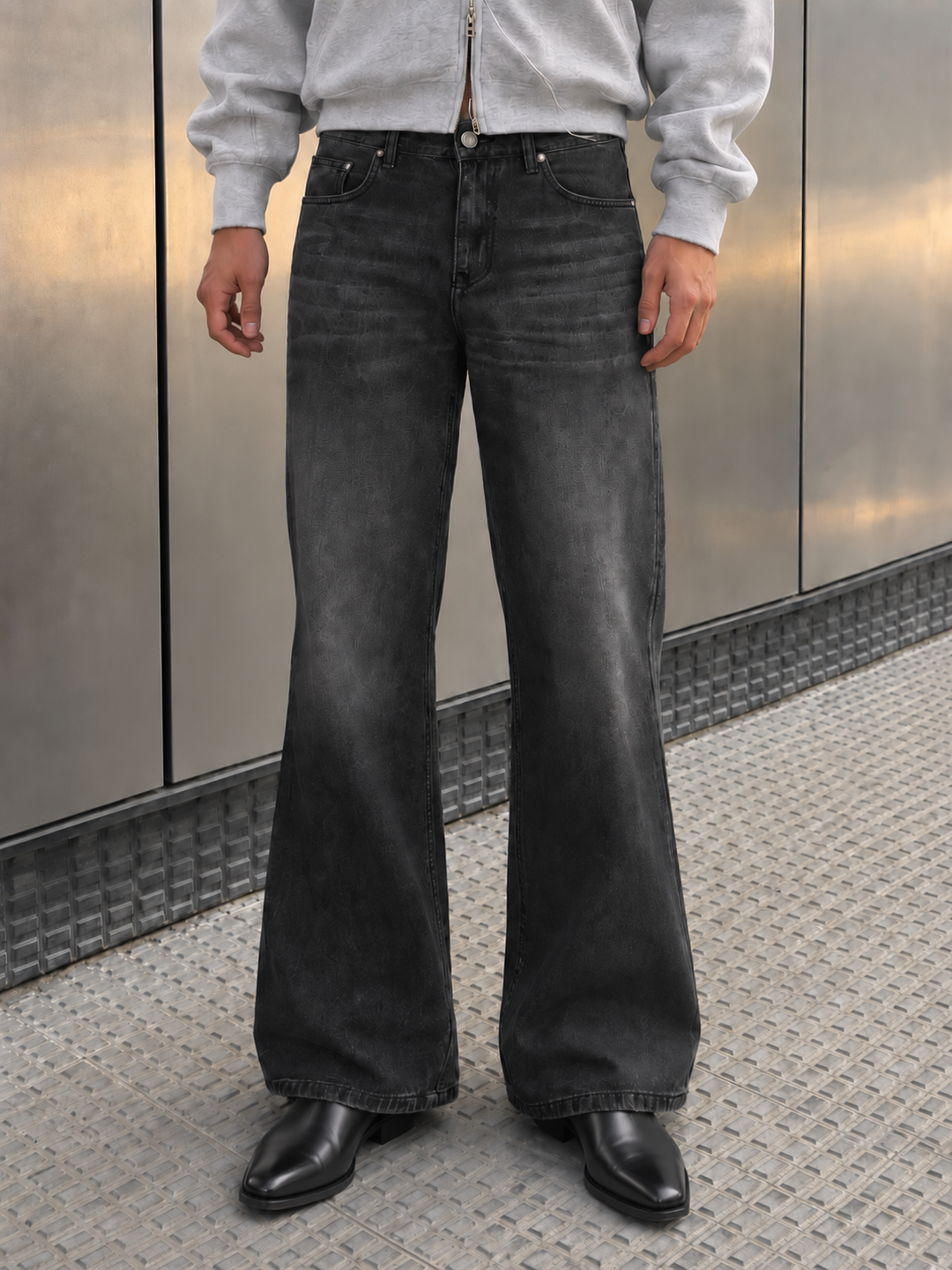 Bootcut : Black Washed Jeans