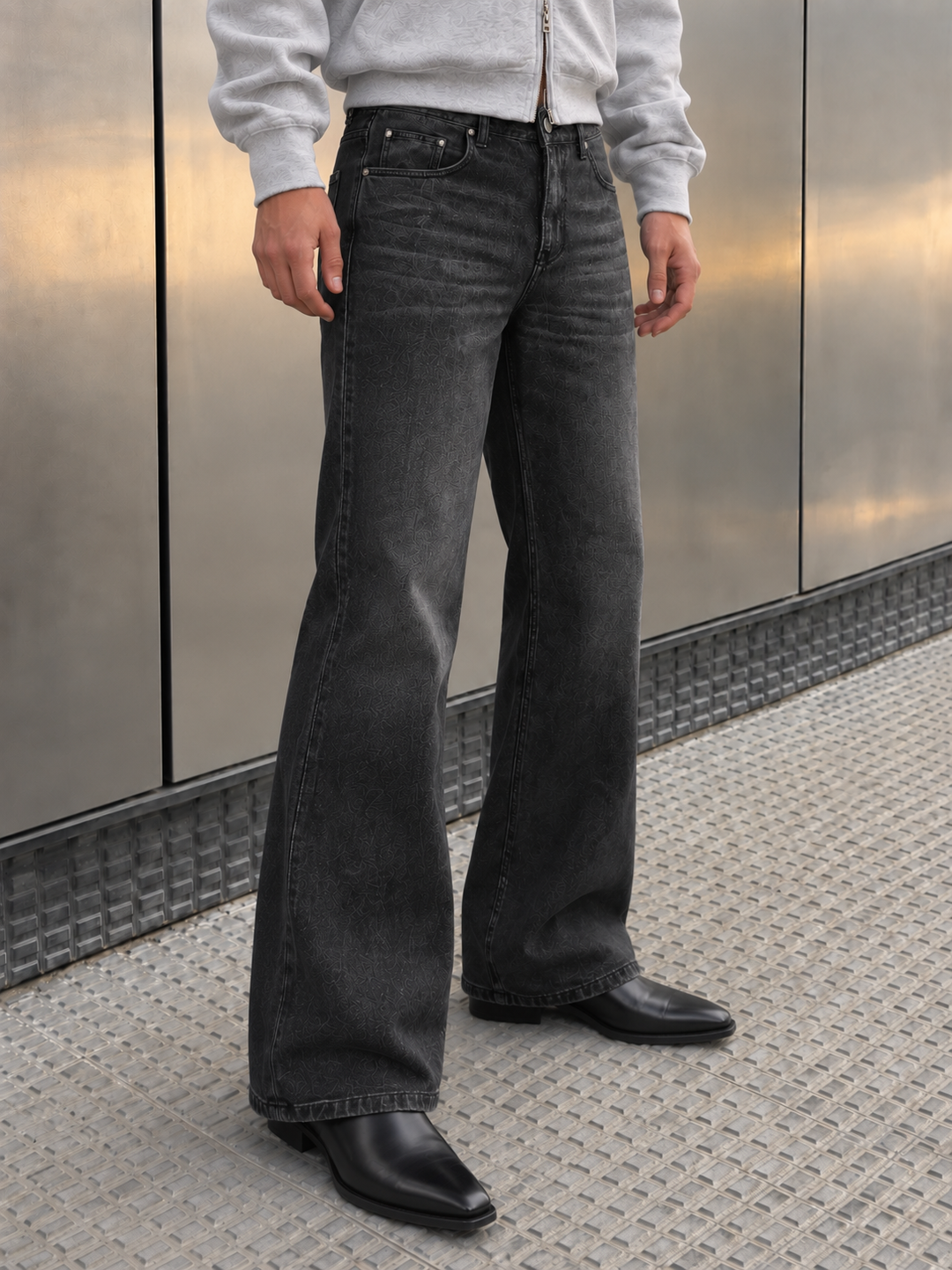 Bootcut : Black Washed Jeans