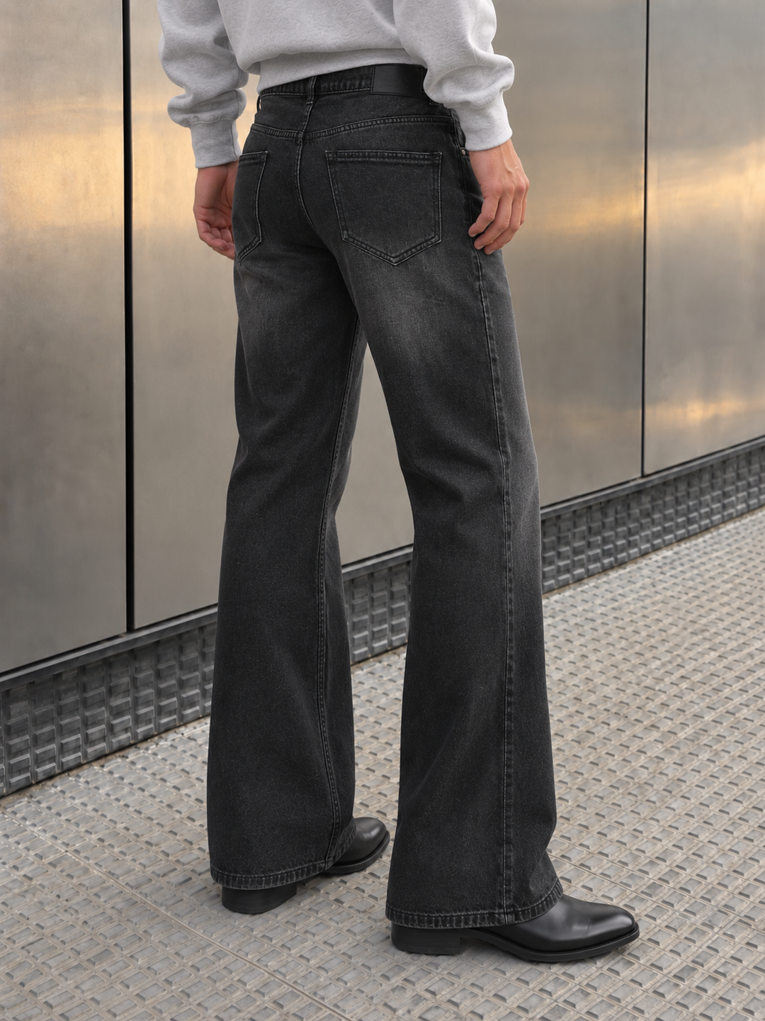 Bootcut : Black Washed Jeans