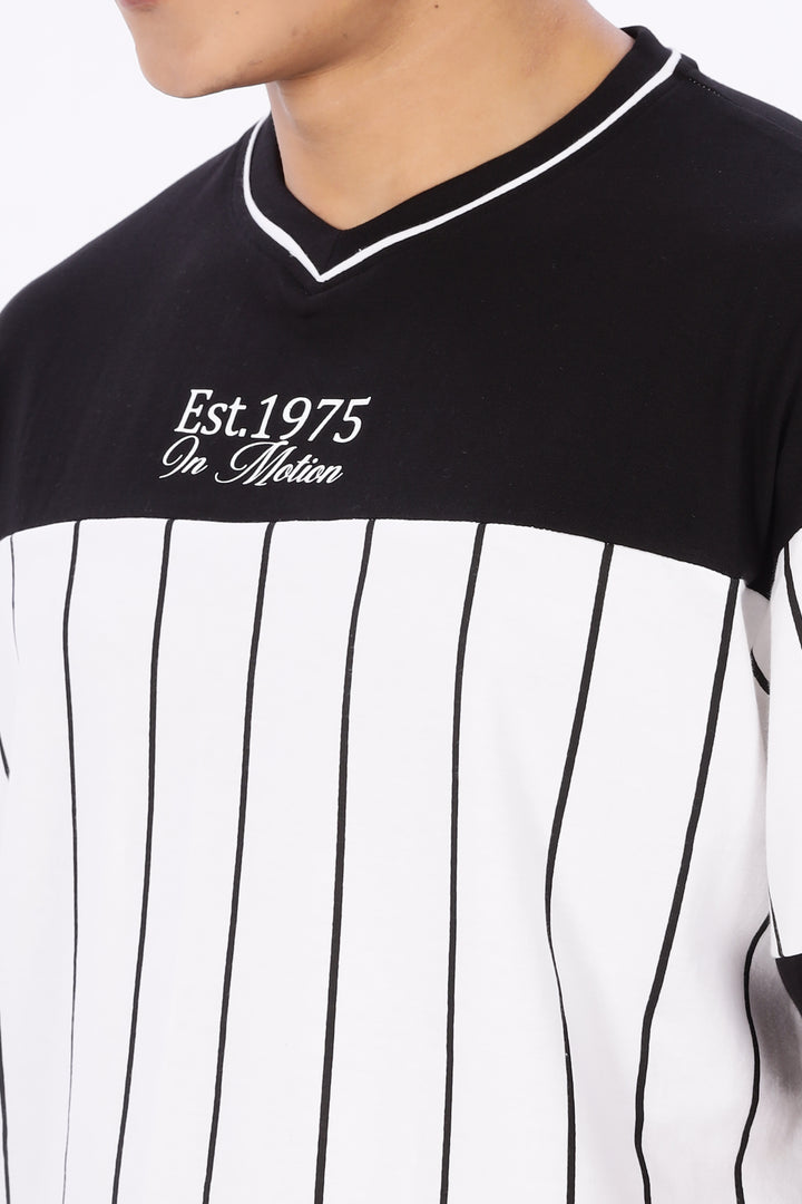 Vintage: Black and White Oversized T-shirt