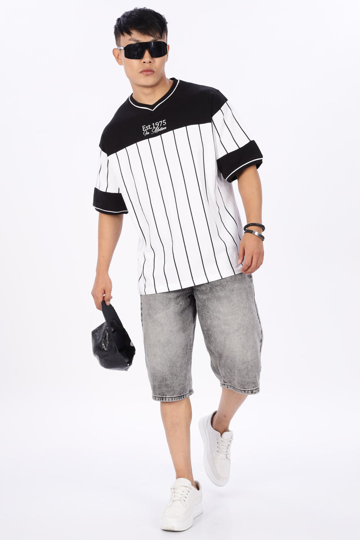 Vintage: Black and White Oversized T-shirt