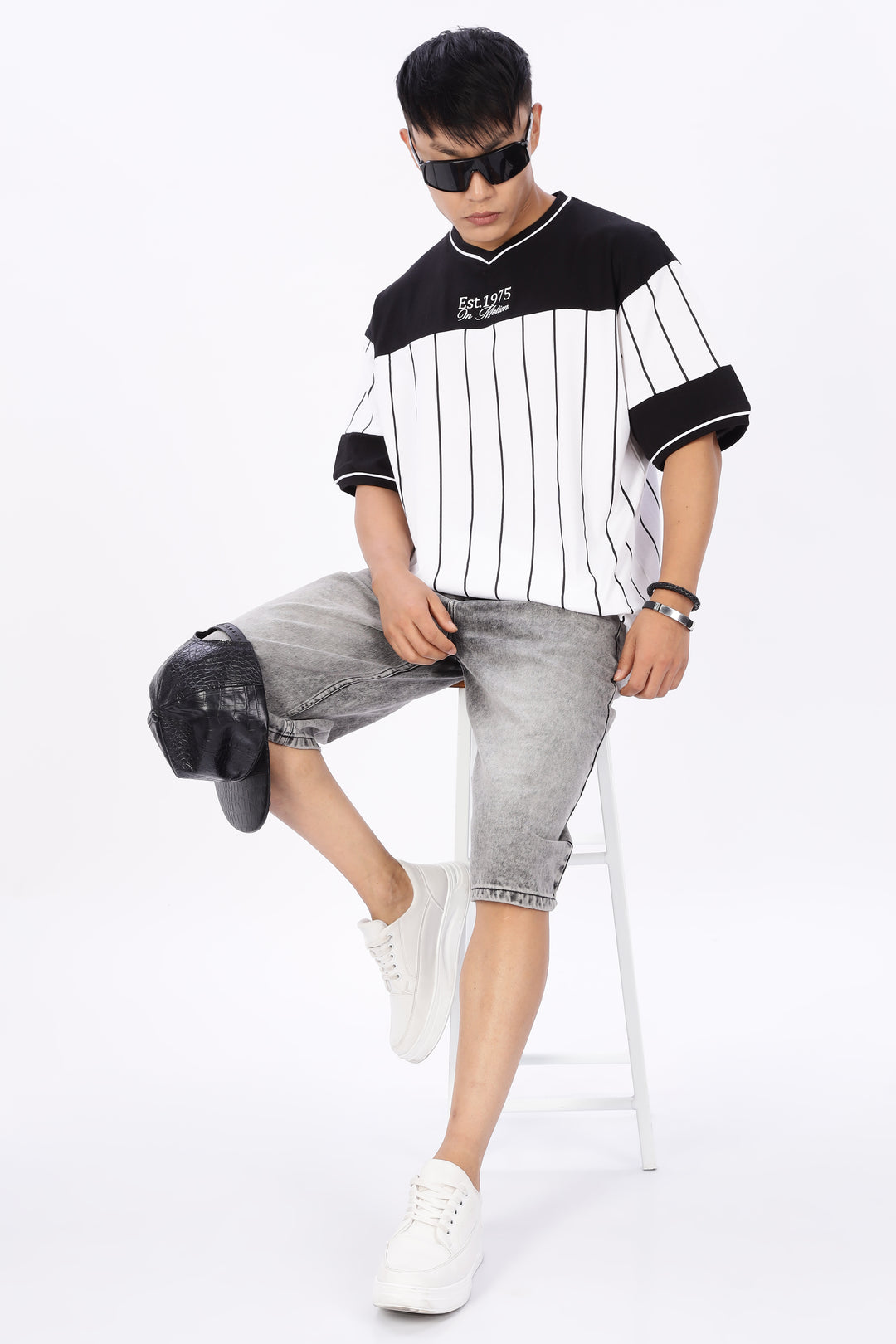 Vintage: Black and White Oversized T-shirt