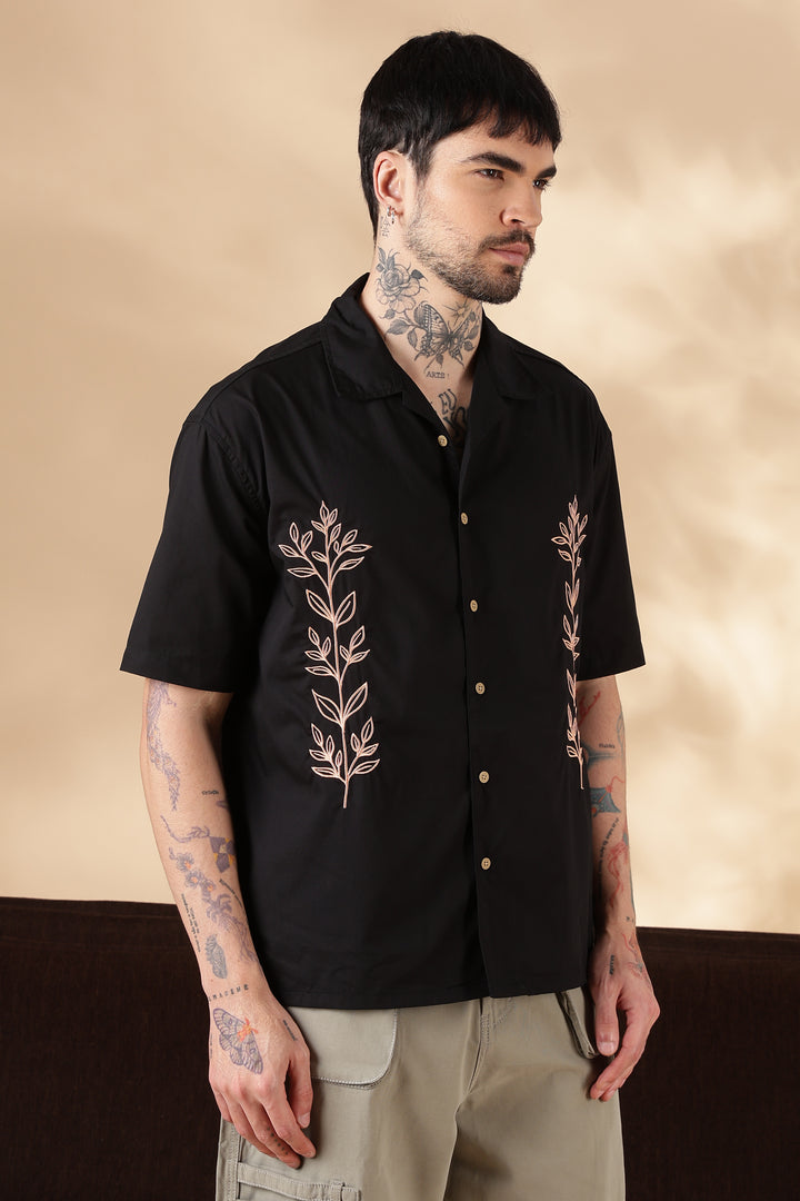 Root : Embroidery Black Shirt