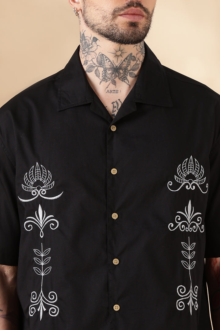 Artwork : Embroidery Black Shirt
