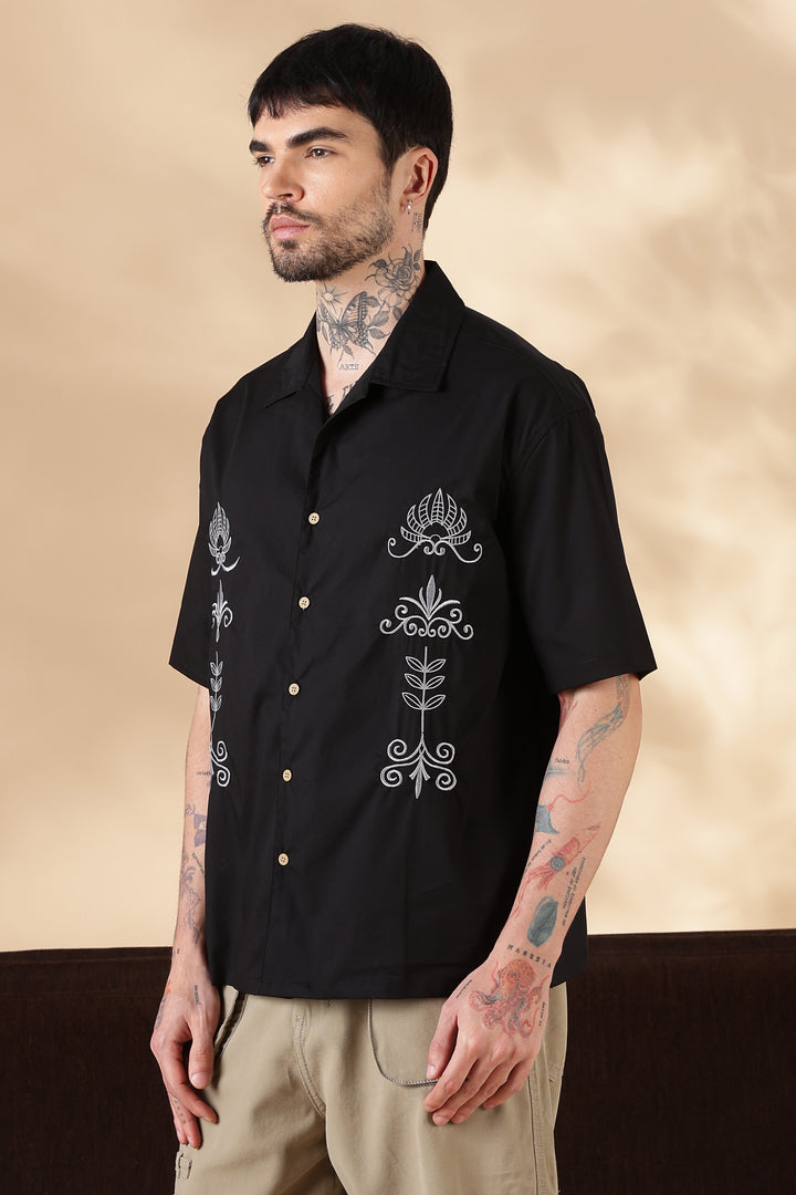 Artwork : Embroidery Black Shirt