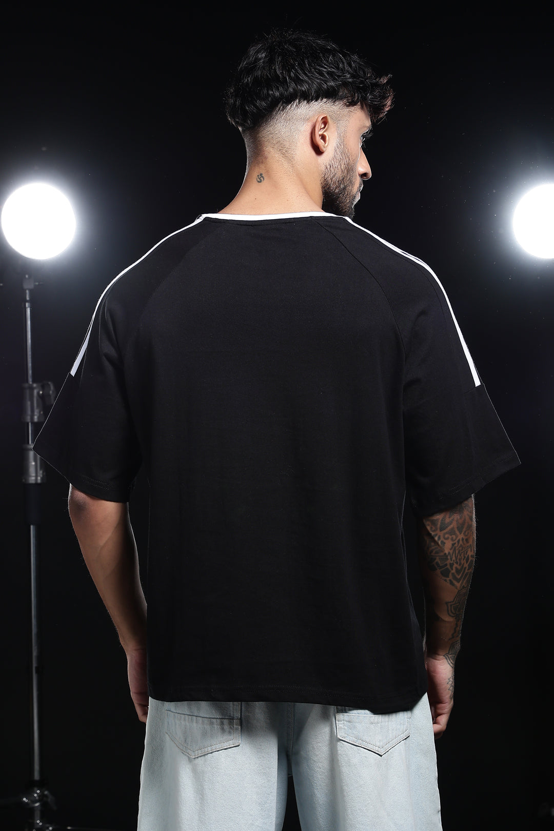 Grey Keychain: Black Oversized T-shirt