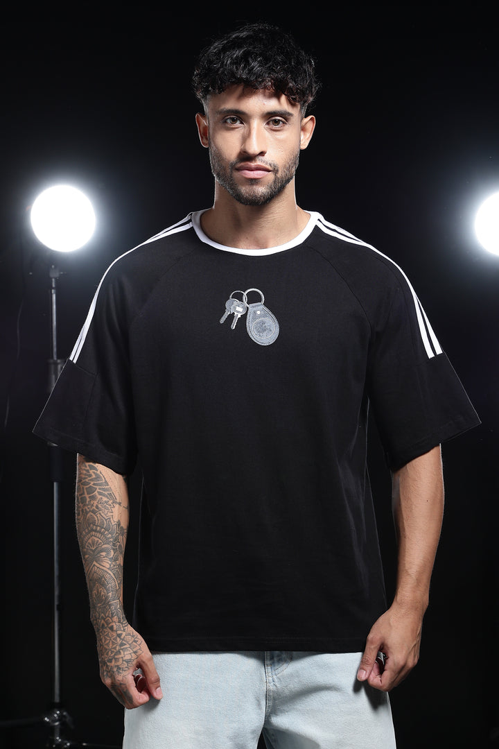 Grey Keychain: Black Oversized T-shirt