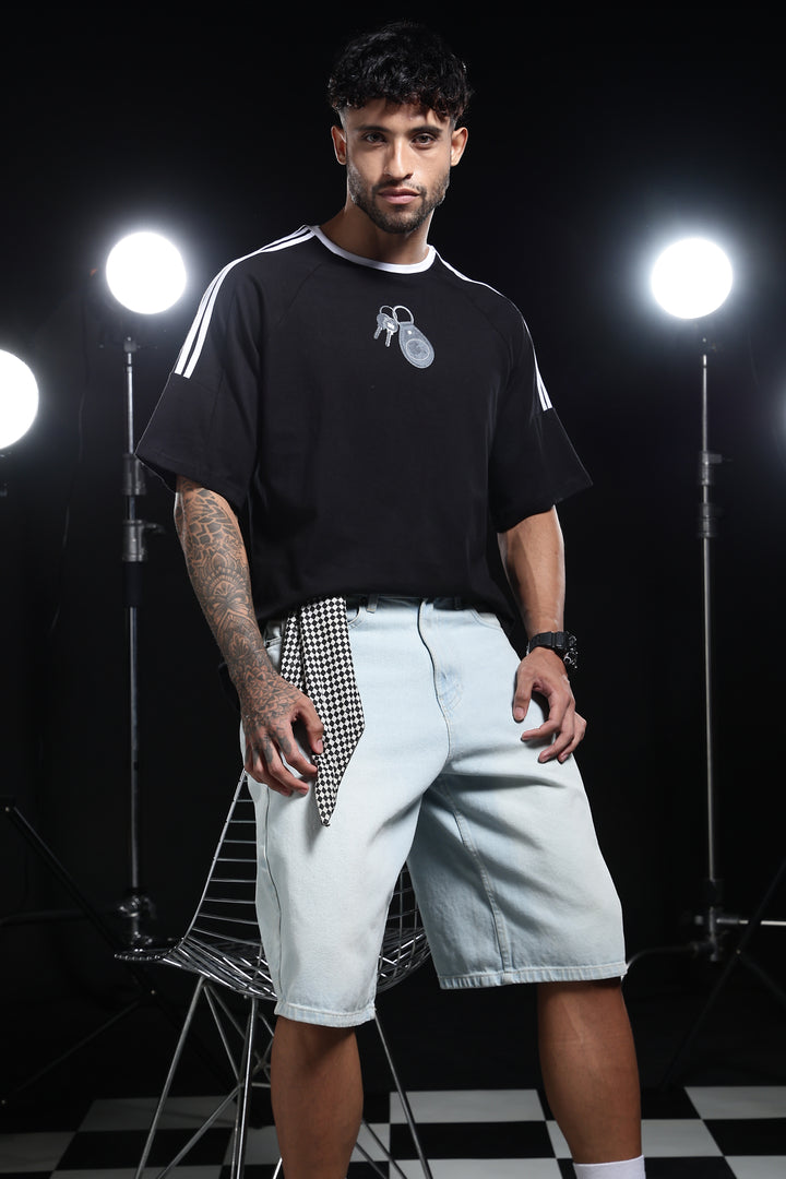 Grey Keychain: Black Oversized T-shirt