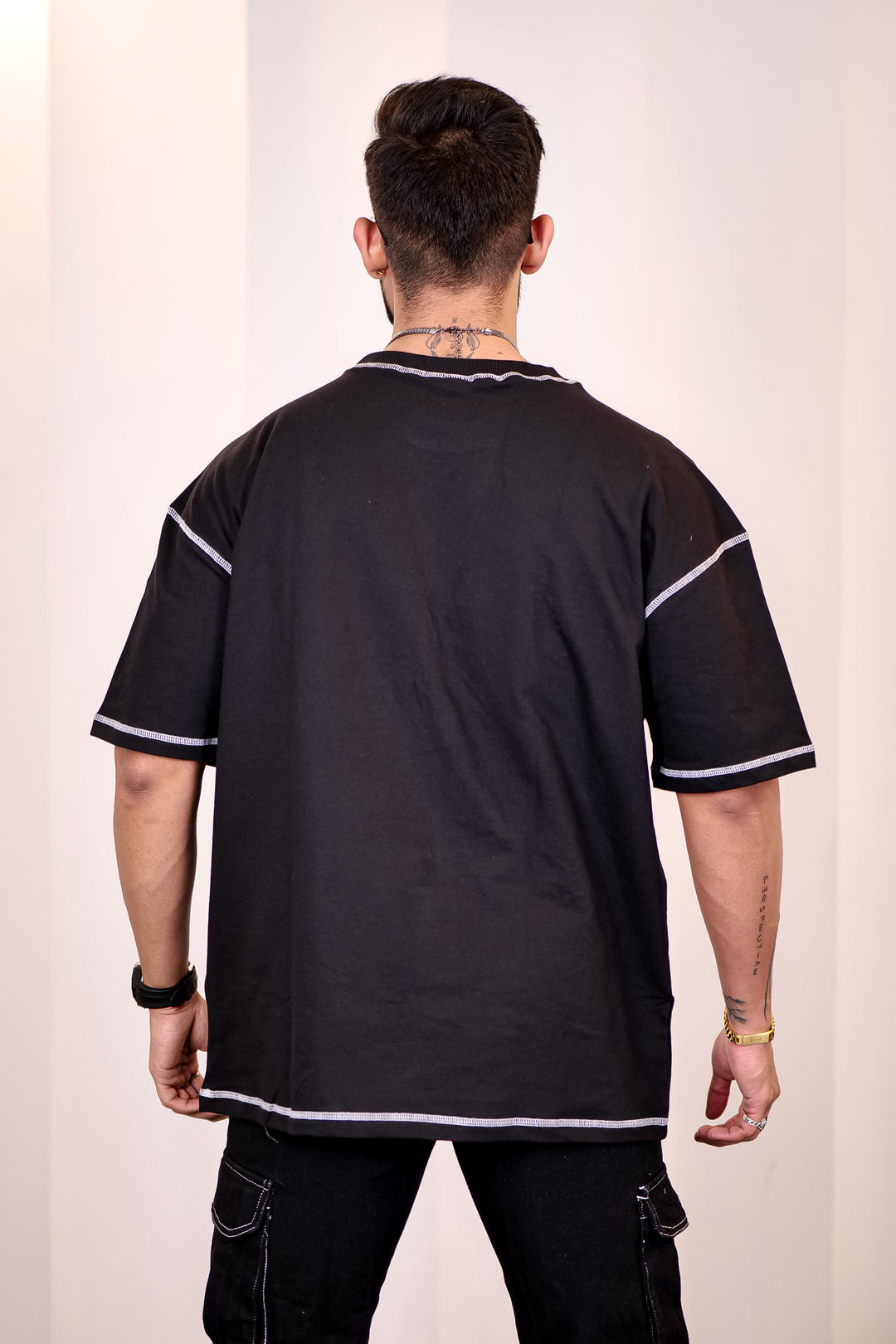 BLACK OVERSIZED TSHIRT 6