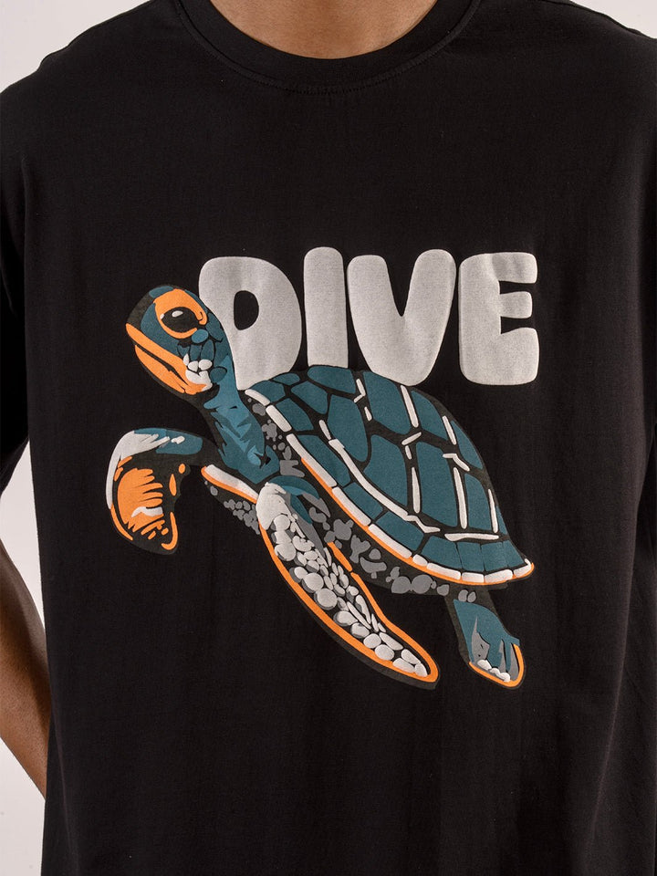 Eszett Dive T-shirt Front zoomed